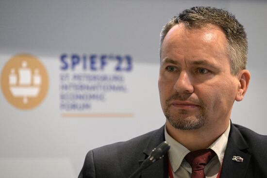 ПМЭФ-2023. Новые подходы к развитию и трансформации производственных МСП: индустриализация 2.0