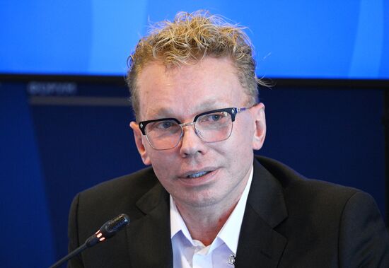 ПМЭФ-2023. Развитие национальной парфюмерно-косметической отрасли: путь от молекулы до потребителя, от производства до построения сильного бренда 