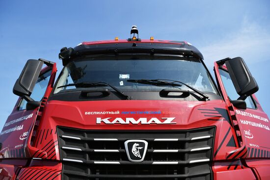 ПМЭФ-2023. Запуск беспилотных грузовиков из Санкт-Петербурга в Москву