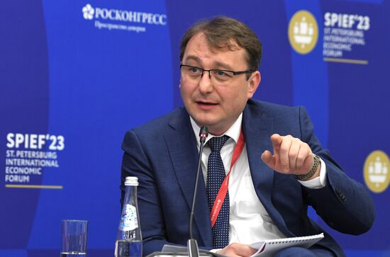 ПМЭФ-2023. "Профессионалитет" отраслевой подход к подготовке кадров в условиях импортозамещения