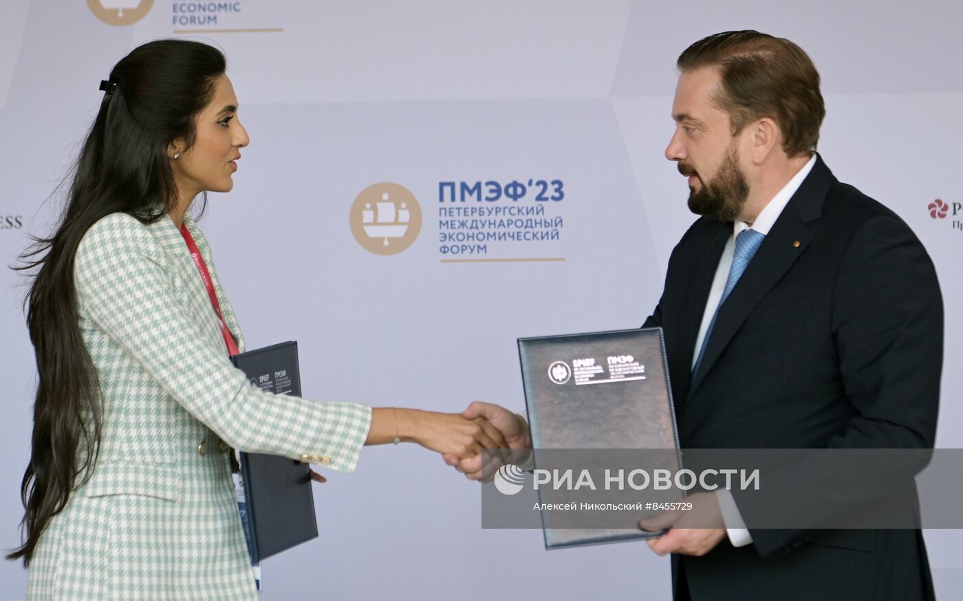 ПМЭФ-2023. Подписания