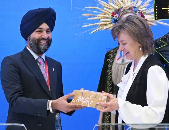 ПМЭФ-2023. Подписания