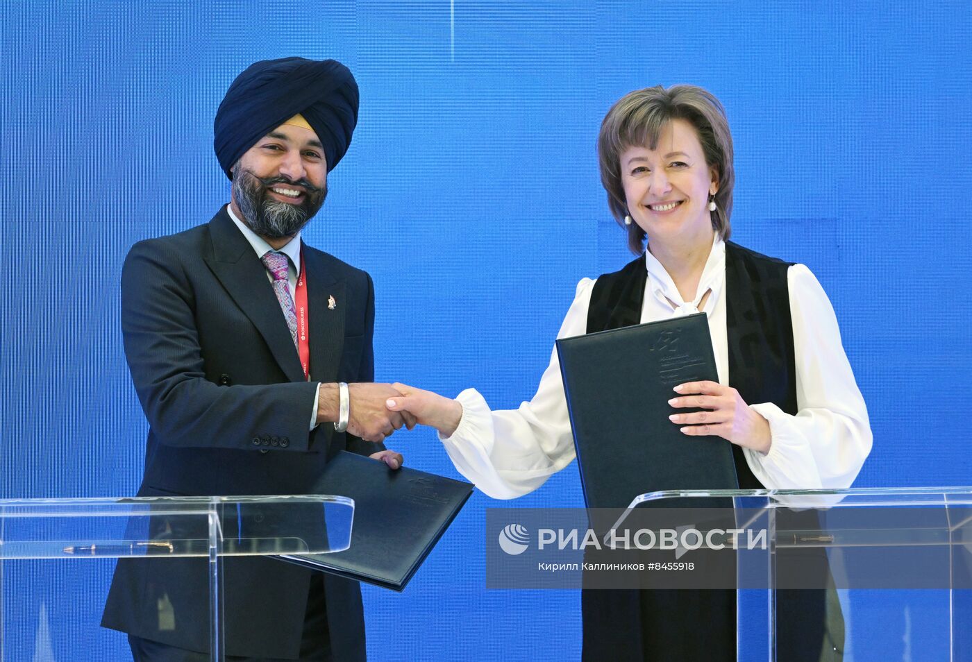 ПМЭФ-2023. Подписания