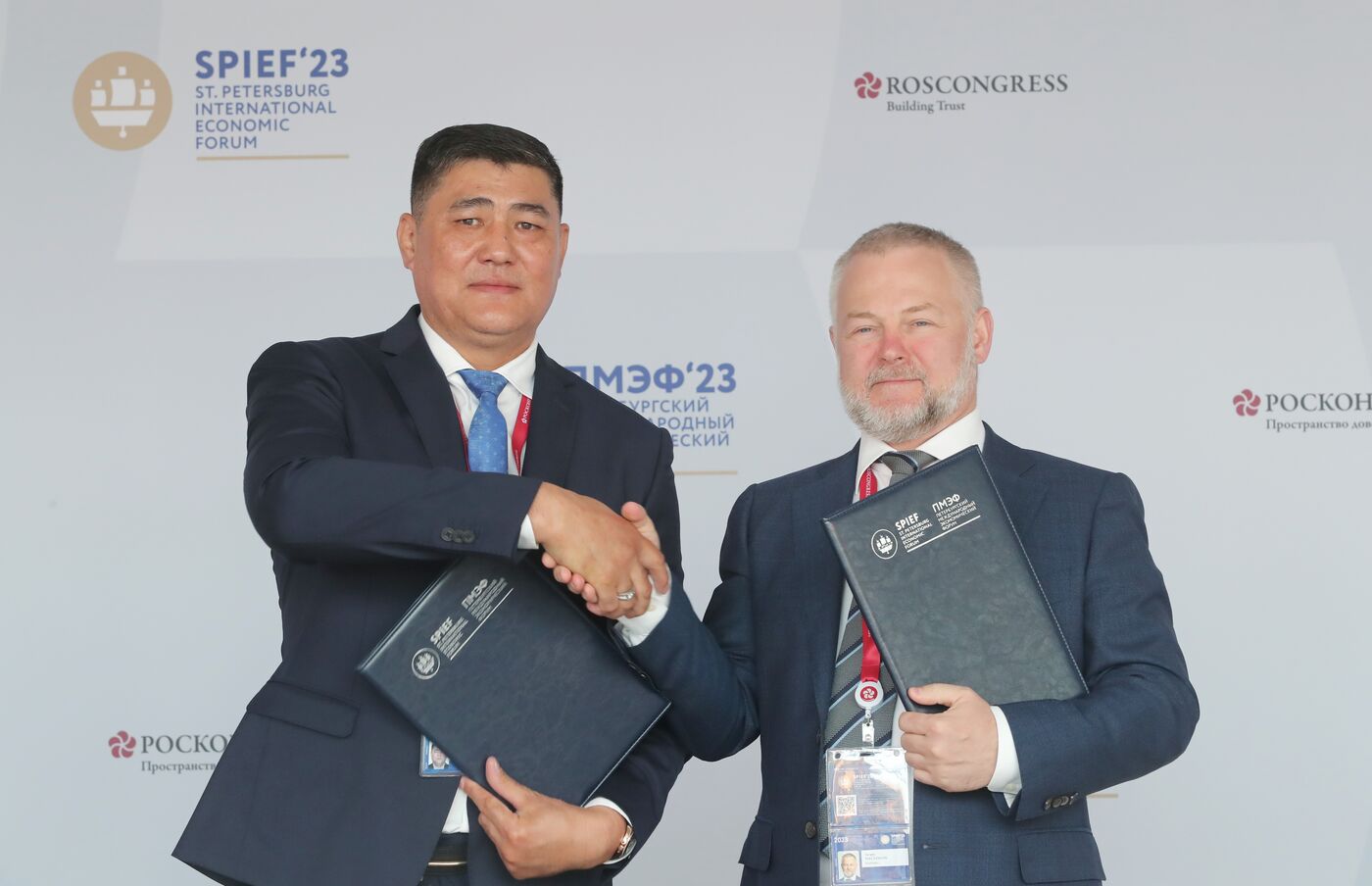 ПМЭФ. Подписания