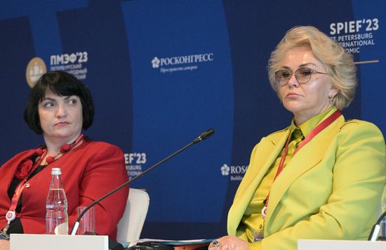 ПМЭФ-2023. Женщины в фармацевтике: стратегия, динамика развития и доверие