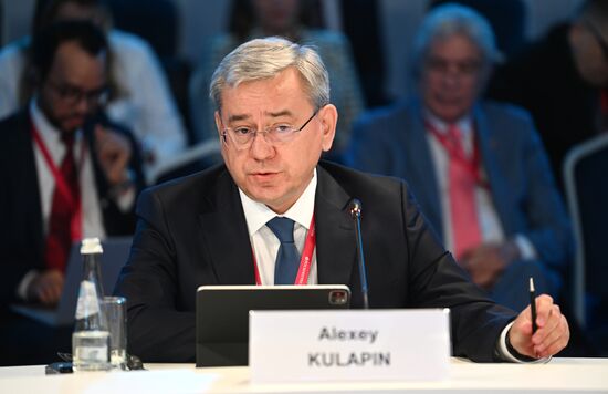 ПМЭФ-2023. Климатическая повестка vs технологический суверенитет: как превратить вызовы в возможности?