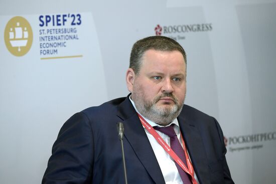 ПМЭФ-2023. "Человек благополучный" – главная цель социальной политики и основной ресурс развития страны