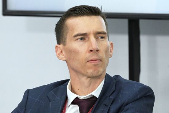 ПМЭФ-2023. Дедолларизация: будущее денег