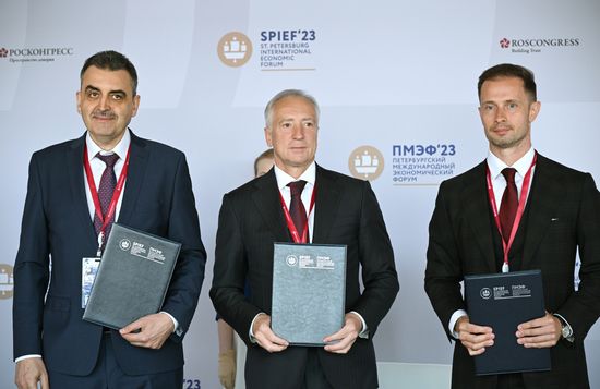 ПМЭФ-2023. Подписания