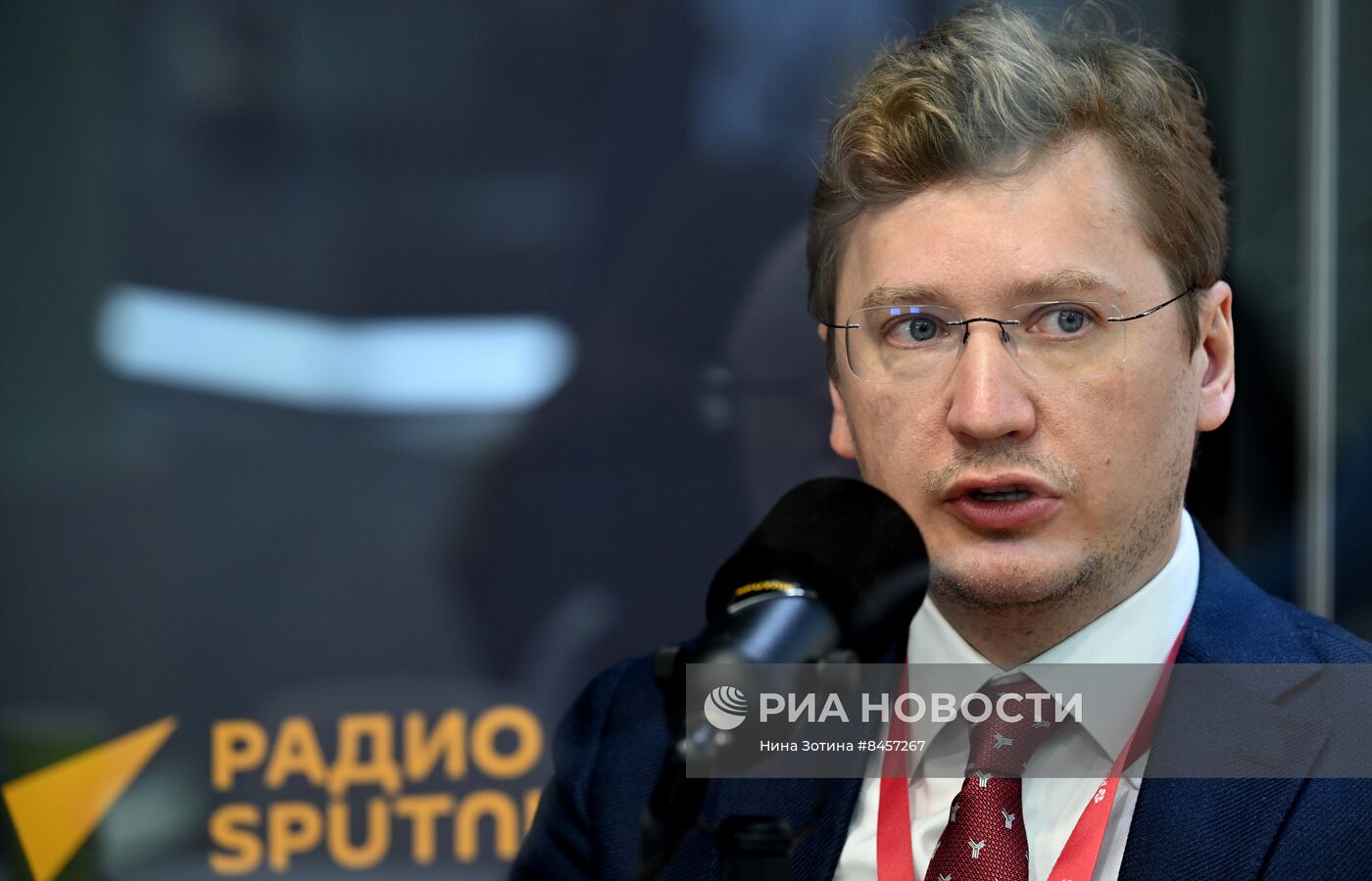 ПМЭФ-2023. Работа студии радио Sputnik