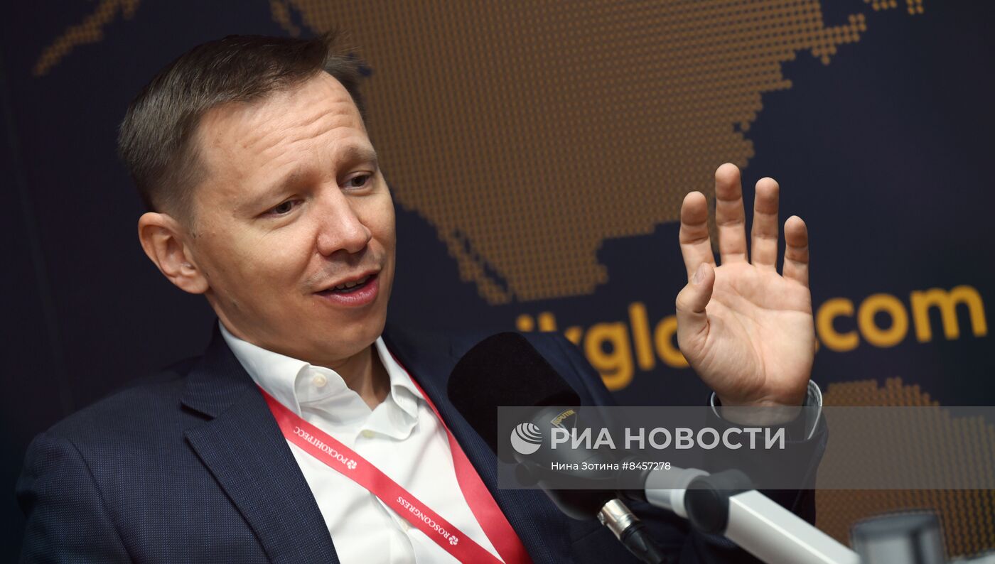 ПМЭФ-2023. Работа студии радио Sputnik