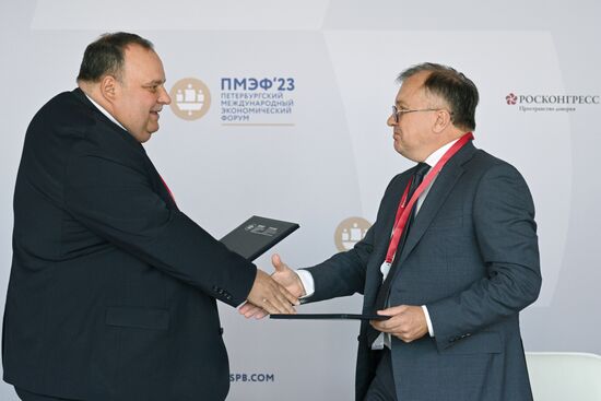 ПМЭФ-2023. Подписания