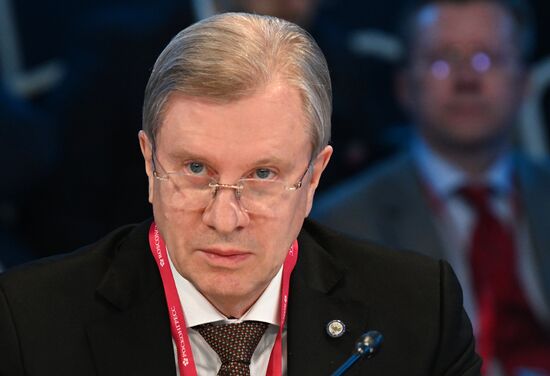 ПМЭФ-2023. Развитие экономического сотрудничества в рамках международноготранспортного коридора "Север  Юг": автомобильный транспорт как важнаячасть мультимодальных перевозок