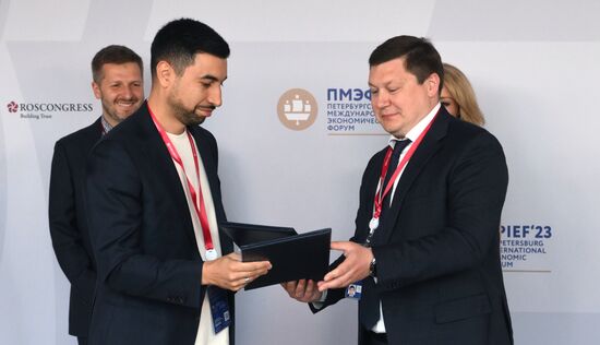 ПМЭФ-2023. Подписания