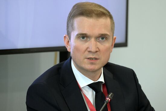 ПМЭФ-2023. Региональный консультативный форум "Деловой двадцатки" (B20). Двигаясь на юг: эффективное развитие в новом мире