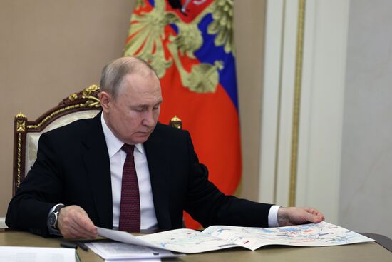 Президент РФ В. Путин принял участие в церемонии открытия участков автомобильных дорог в Ростовской области и Краснодарском крае