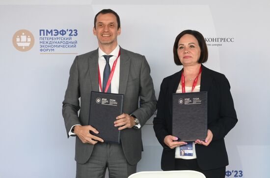 ПМЭФ-2023. Подписания