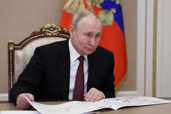 Президент РФ В. Путин принял участие в церемонии открытия участков автомобильных дорог в Ростовской области и Краснодарском крае