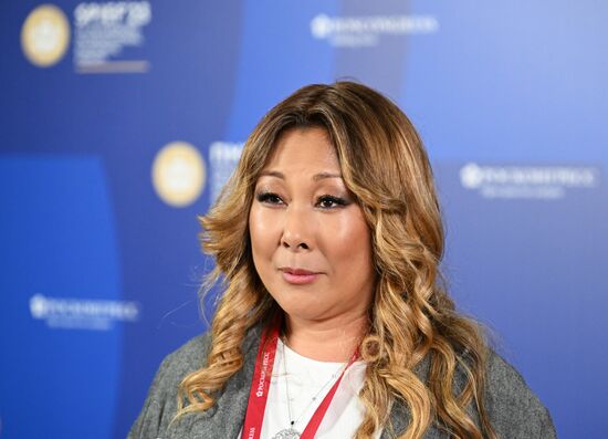 ПМЭФ-2023. Знакомство  с фермерской продукцией Аниты Цой "Цойкины рецепты"