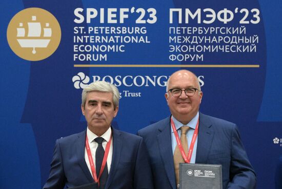 ПМЭФ-2023. Подписание