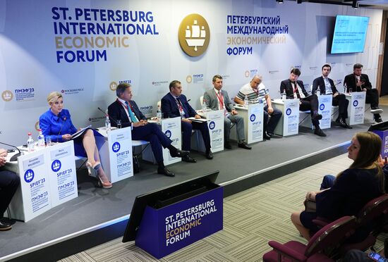 ПМЭФ-2023. Цифровая диктатура vs цифровой суверенитет: проблемы, риски, возможности