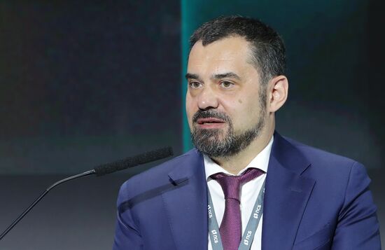 ПМЭФ-2023. Россия как глобальный технологический полюс: создание компаний - "национальных чемпионов" в условиях новых стратегий