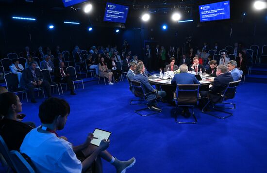 ПМЭФ-2023. Альма-матер предпринимателя: прибыль и созидание