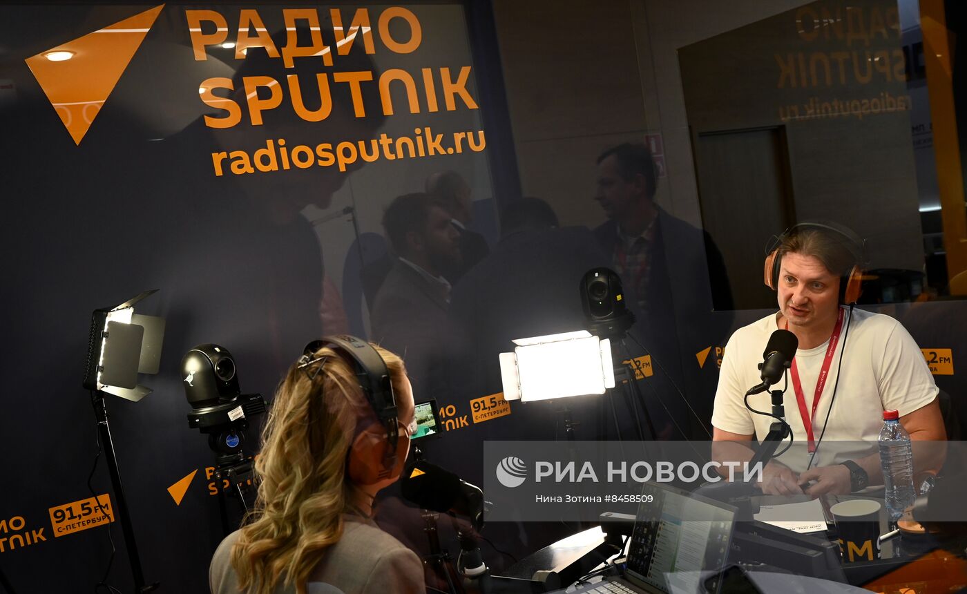 ПМЭФ-2023. Работа студии радио Sputnik