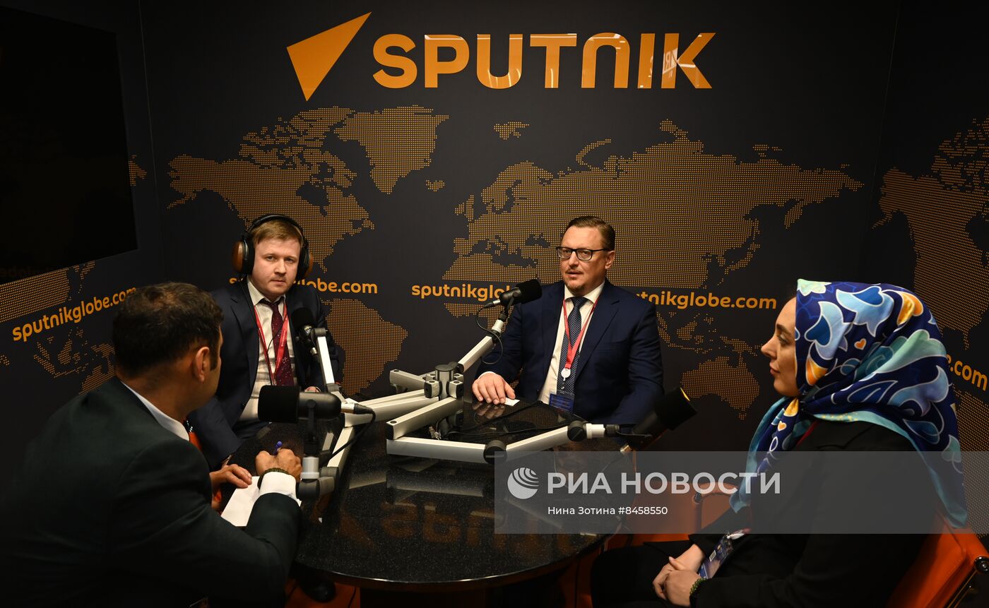 ПМЭФ-2023. Работа студии радио Sputnik