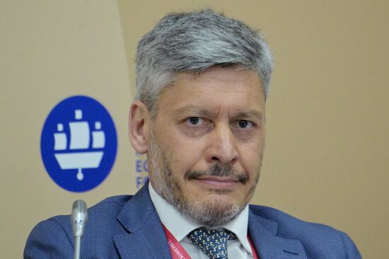 ПМЭФ-2023. Взаимодействие крупного бизнеса и МСП: международный опыт