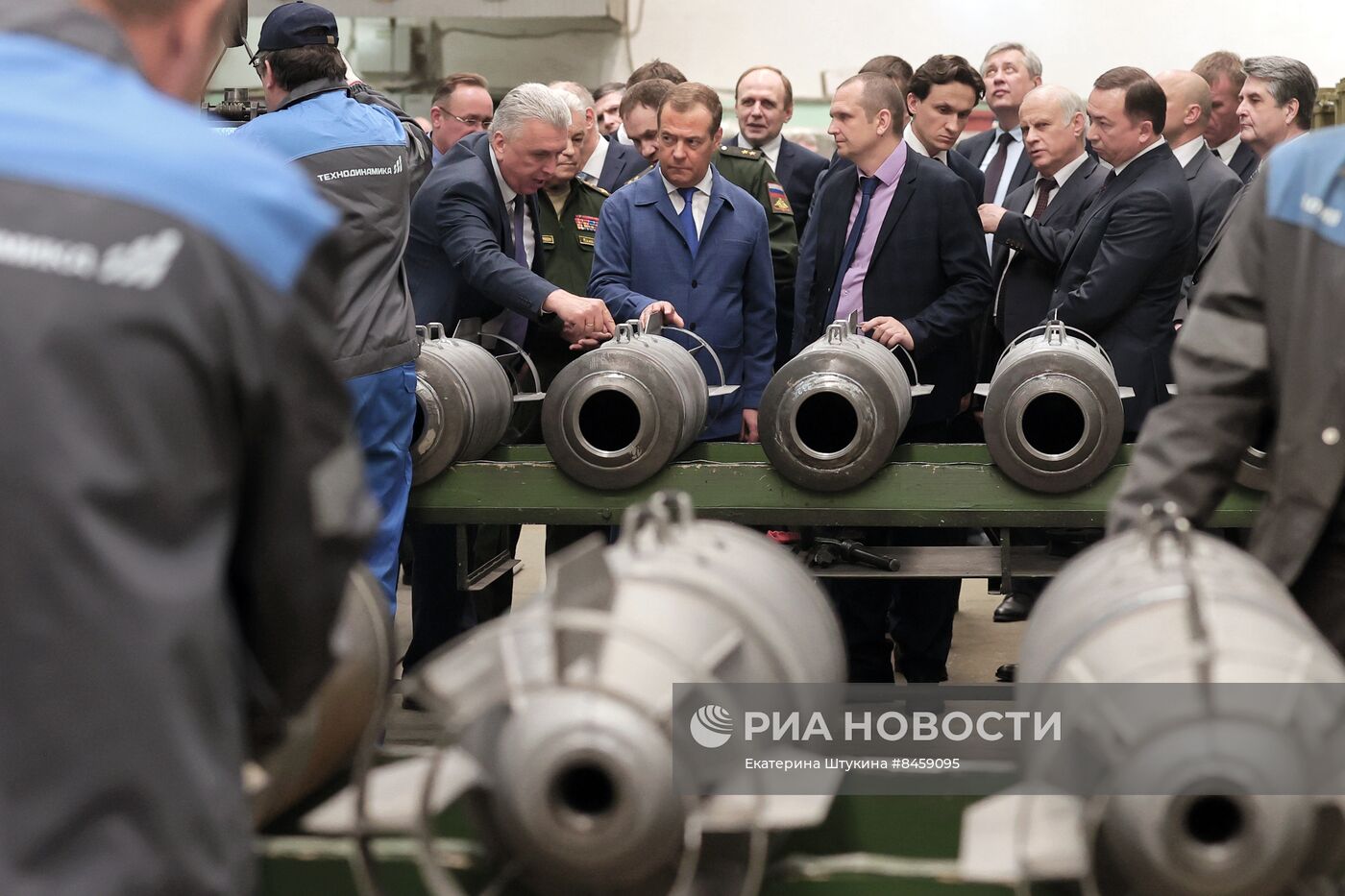 Рабочая поездка зампреда Совбеза РФ Д. Медведева в Центральный федеральный округ