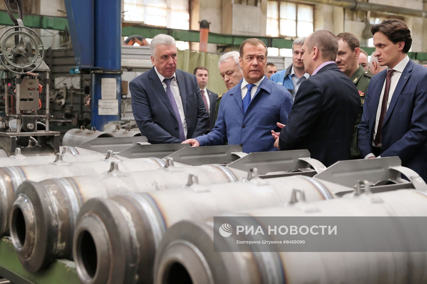 Рабочая поездка зампреда Совбеза РФ Д. Медведева в Центральный федеральный округ