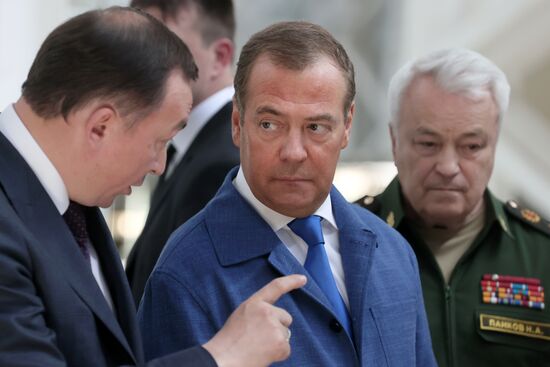 Рабочая поездка зампреда Совбеза РФ Д. Медведева в Центральный федеральный округ