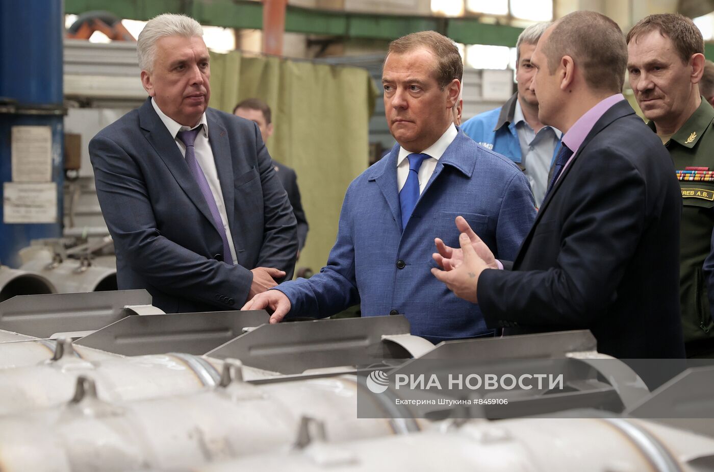 Рабочая поездка зампреда Совбеза РФ Д. Медведева в Центральный федеральный округ