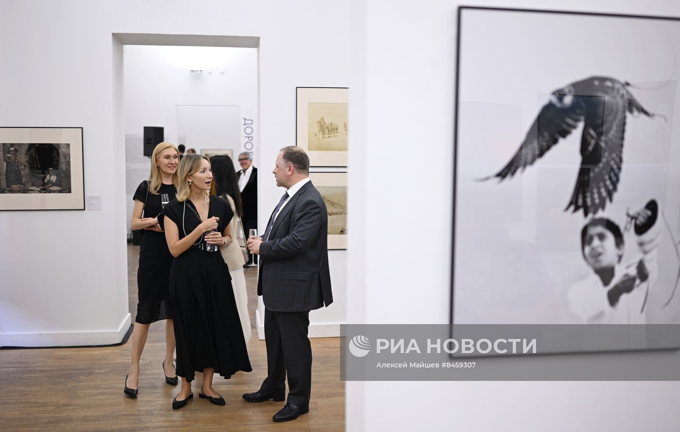 ПМЭФ-2023. Открытие выставочного фотопроекта "Воображаемые путешествия"