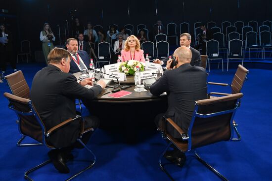 ПМЭФ-2023. Рынок труда России: состояние трудового потенциала и механизмы его развития