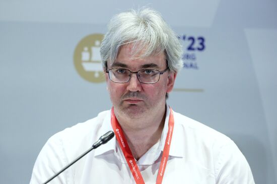 ПМЭФ-2023. ИИ в высшем образовании  прорыв или деградация?