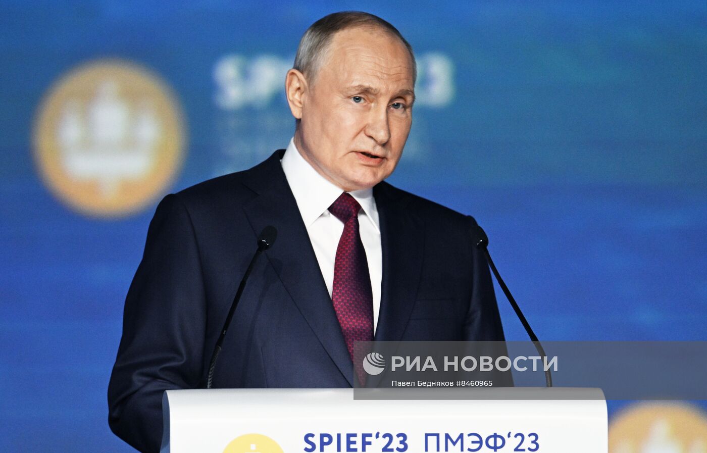 ПМЭФ-2023. Президент РФ В. Путин на пленарном заседании