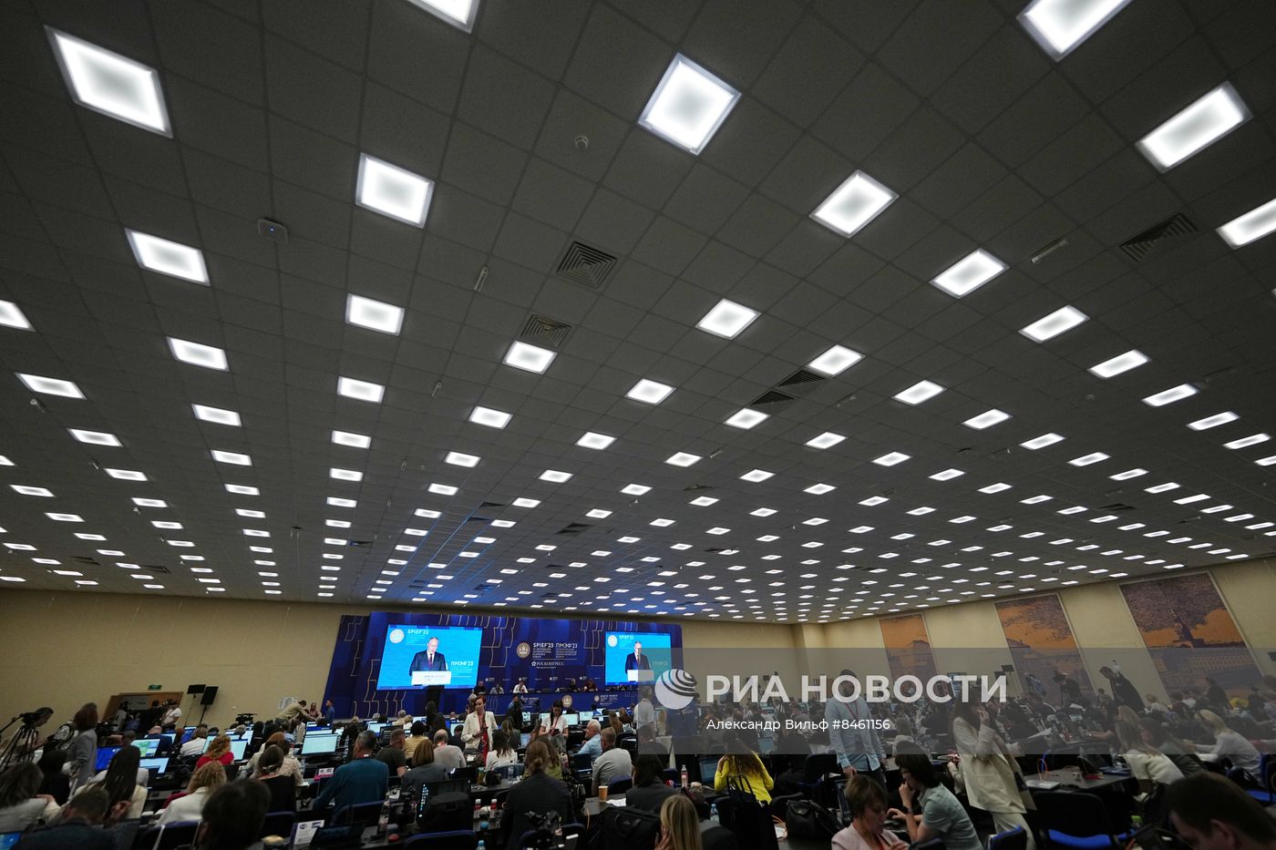 ПМЭФ-2023. Трансляция пленарного заседания