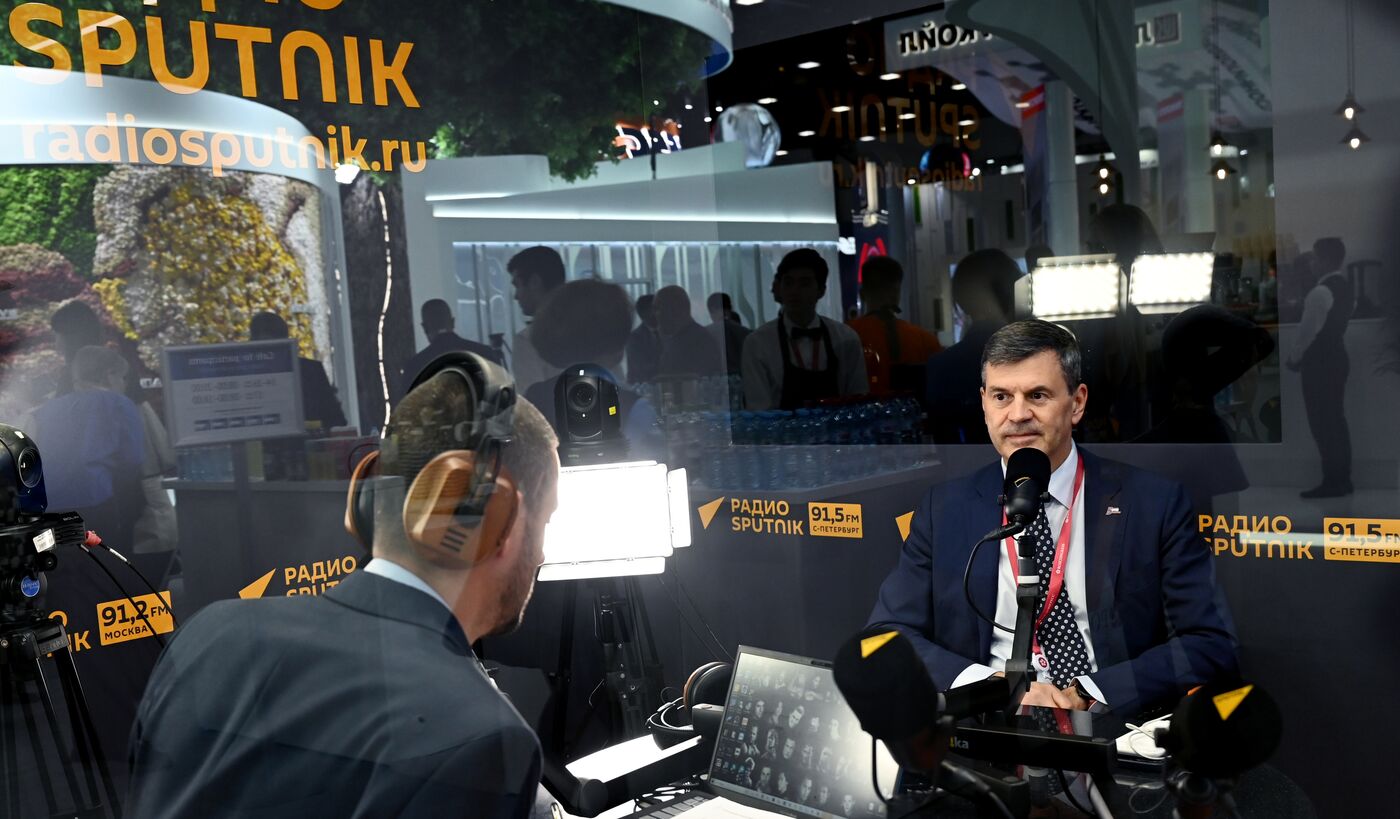 ПМЭФ-2023. Студия радио Sputnik