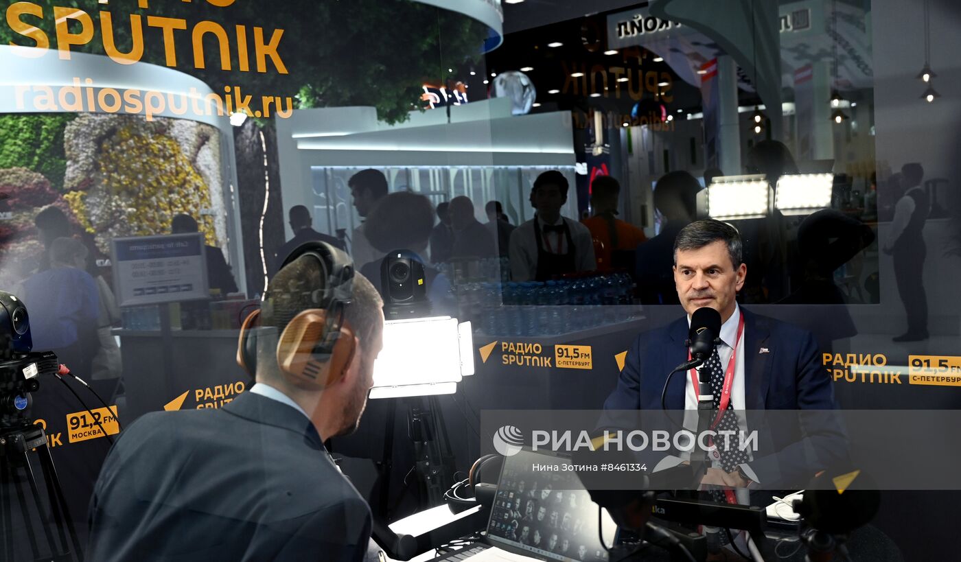 ПМЭФ-2023. Студия радио Sputnik