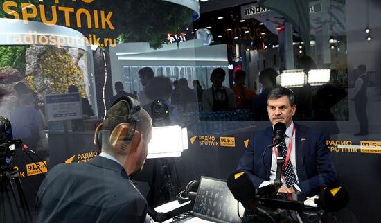 ПМЭФ-2023. Студия радио Sputnik