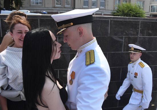 Выпускной в Тихоокеанском военно-морском училище имени С.О. Макарова