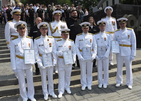 Выпускной в Тихоокеанском военно-морском училище имени С.О. Макарова
