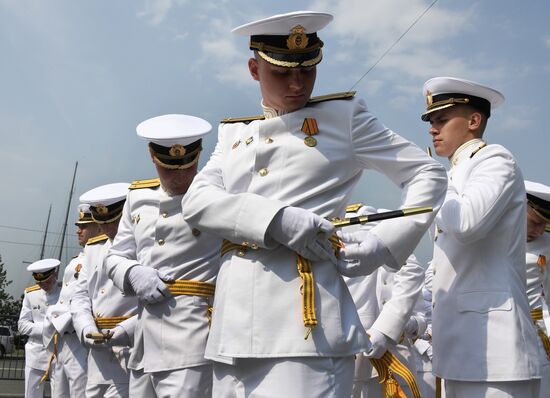 Выпускной в Тихоокеанском военно-морском училище имени С.О. Макарова
