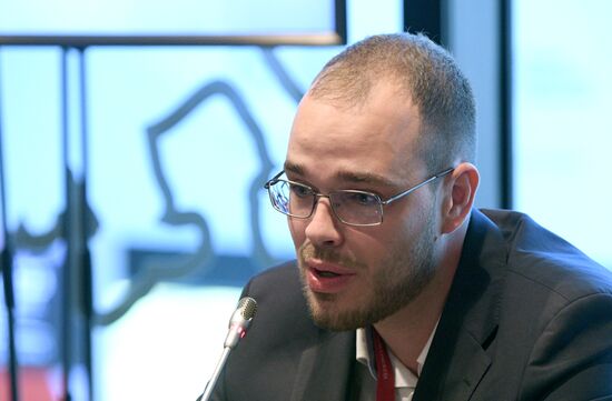 ПМЭФ-2023. Горизонтальные связи в сообществе молодых предпринимателей и параллельный импорт