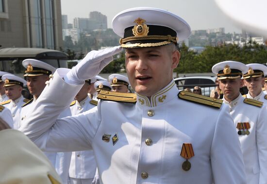 Выпускной в Тихоокеанском военно-морском училище имени С.О. Макарова