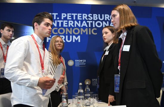 ПМЭФ-2023. Студенческий турнир по международным переговорам с иностранным партнером