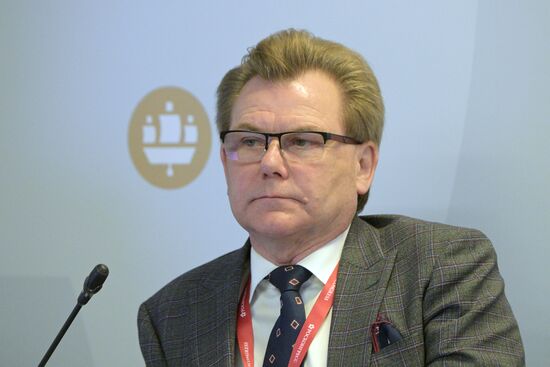 ПМЭФ-2023. Статистика на службе общества: настоящее и будущее