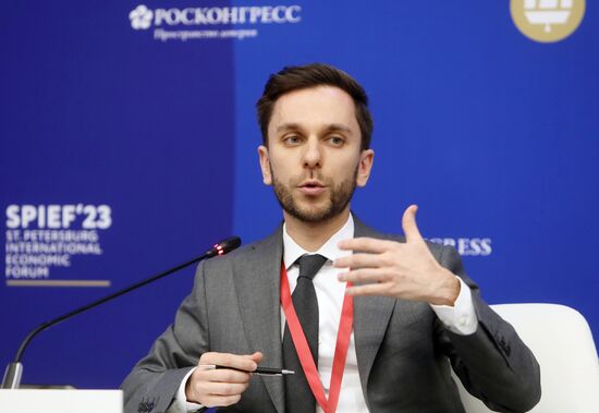 ПМЭФ-2023. Главный после родителей -наставник: создаем в России